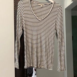 Express medium black and white stripes